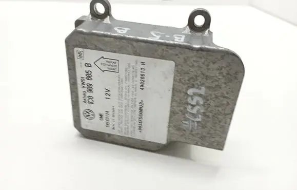 Volkswagen PASSAT B5.5 Airbag control unit/module 1C0909605B 5WK43124