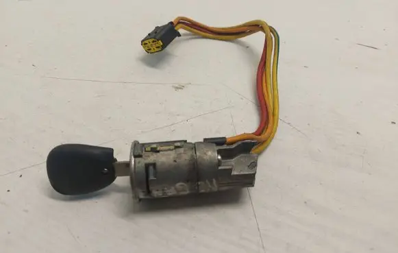 Renault Megane I Ignition lock