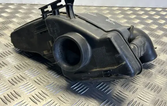 Peugeot 3008 I Air filter box 9656237880