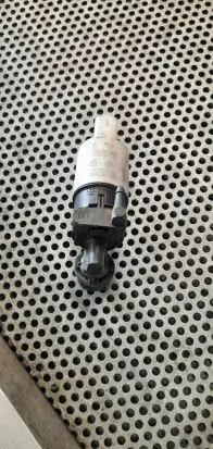 Renault Master III Windscreen/windshield washer pump 820005111
