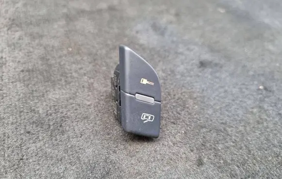 Audi A8 S8 D3 4E Central locking switch button 4E0962126
