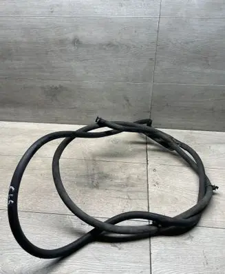 Mercedes-Benz CLS C219 Windshield washer fluid hose A2198600092