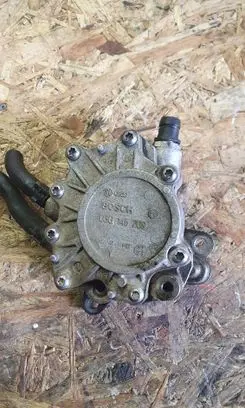 Mitsubishi Outlander Vacuum pump 03G145209C