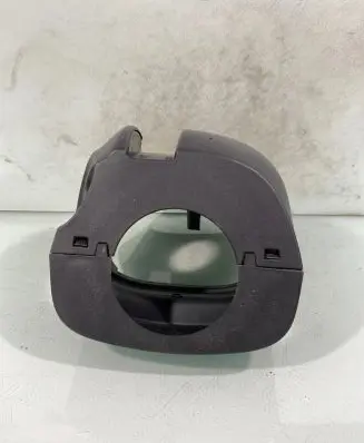 Ford Focus Steering wheel column trim