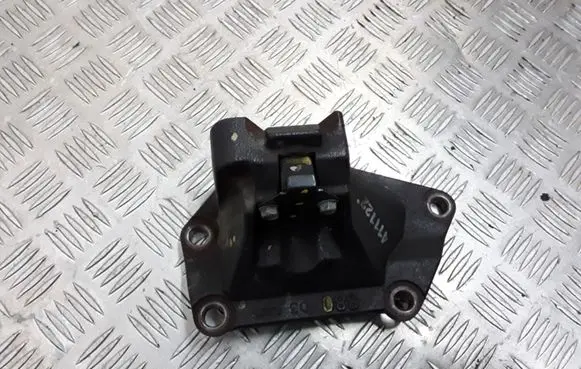 KIA Carens III Gearbox mount 411122