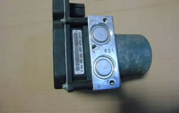 BMW 5 E60 E61 ABS control unit/module 67748520265950409