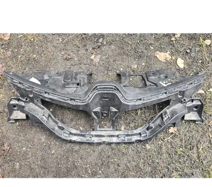 Renault Captur II Front bumper upper radiator grill 620365678R