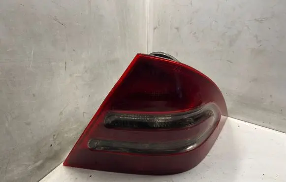 Rear/tail lights