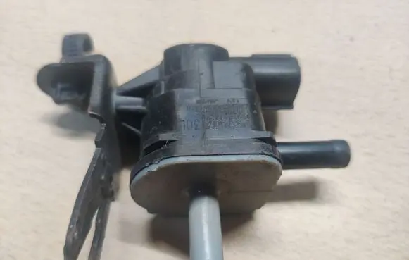 Toyota Corolla E120 E130 Turbo solenoid valve 9091012278