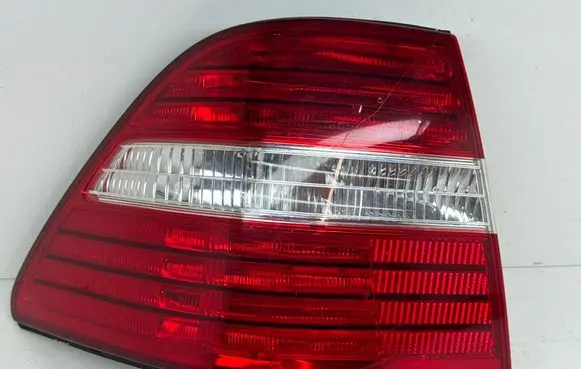 Lexus LS UCF30 Rear/tail lights