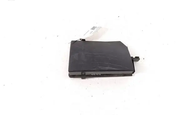 Volvo XC40 Fuse box cover 31473871