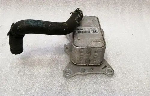 Mercedes-Benz C W205 Engine oil radiator A6511801165