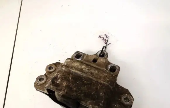 Skoda Octavia Mk2 (1Z) Engine mount bracket 1k0199555 47200-05150
