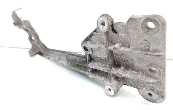 Mitsubishi Outlander Engine mounting bracket 03G131159