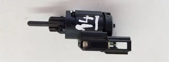 Audi A4 S4 B7 8E 8H Brake pedal sensor switch 3B0945511C