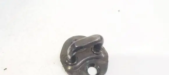 Hyundai Tucson JM Front door lock loop/hook striker 