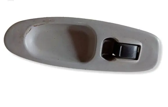 Nissan Almera N16 Other switches/knobs/shifts 4615345351