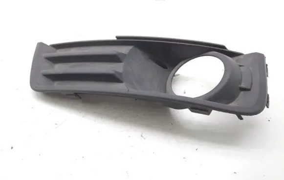 Ford Focus C-MAX Front fog light trim/grill 3M51R19953AD