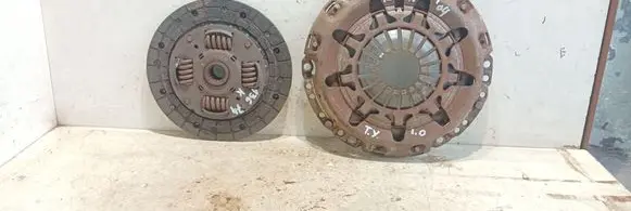 Toyota Yaris Clutch set kit 69300 57400 312500D051