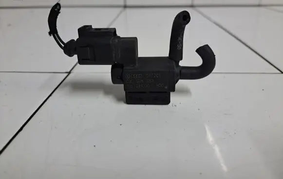 Volkswagen Jetta V Turbo solenoid valve 03C906283 07T201 70104400