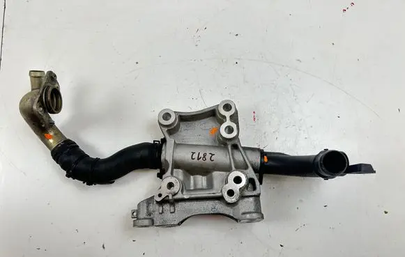 Engine mounting bracket