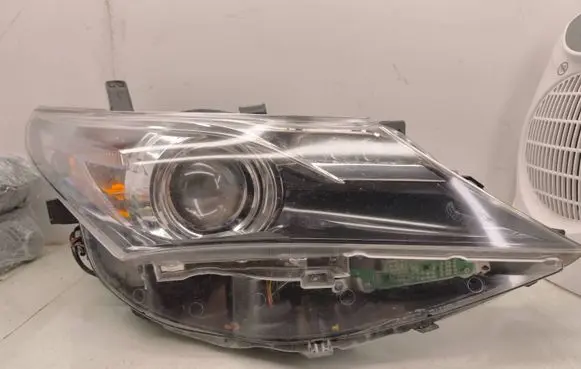Toyota Auris E180 Headlight/headlamp