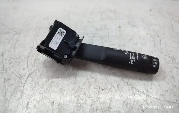 Opel Mokka X Wiper control stalk 52087550