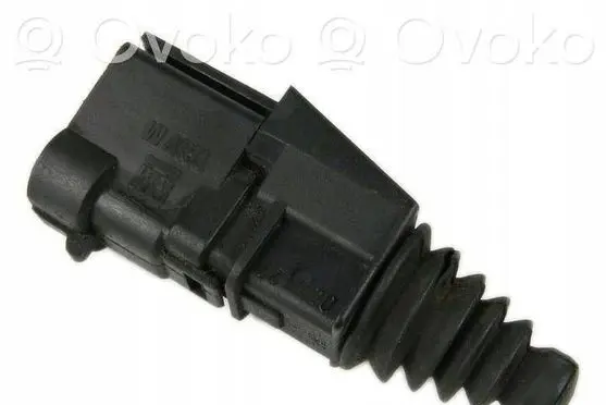 Saab 9-3 Ver2 Bonnet alarm switch sensor 90355463