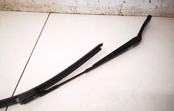 Volkswagen Jetta V Front wiper blade arm 1Q1955409