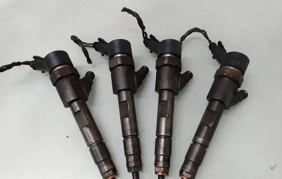 Renault Trafic II (X83) Fuel injectors set 0445110110B