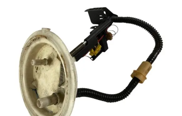 BMW 5 E60 E61 Fuel level sensor 6765849