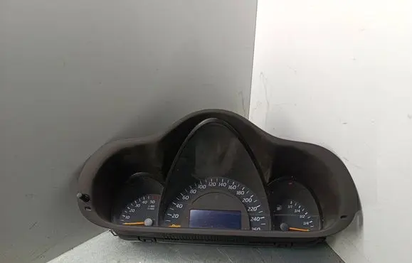 Mercedes-Benz C W203 Speedometer (instrument cluster) A2035404511