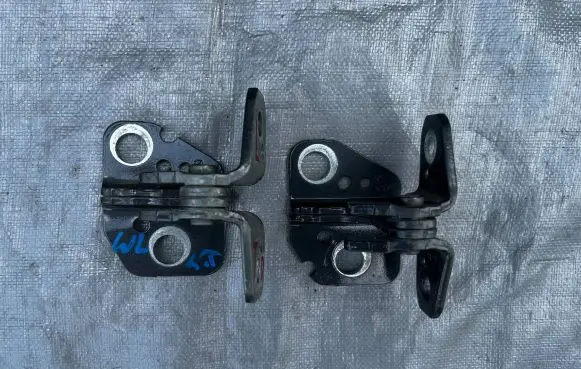 Jeep Grand Cherokee WL Rear door hinge set 