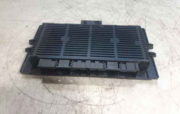 BMW 3 E90 E91 Light module LCM 6977723 5322208N5