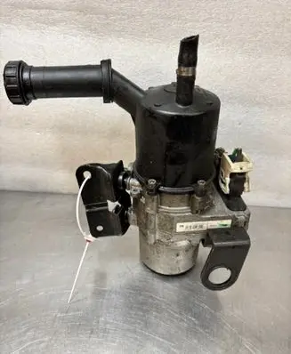 Citroen C4 I Picasso Power steering pump 9806435680
