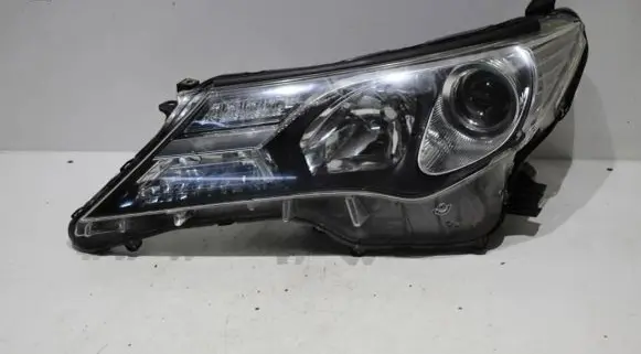 Toyota RAV 4 (XA40) Headlight/headlamp