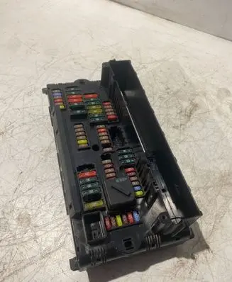 BMW 5 F10 F11 Fuse box set 317033442 9252815 04877374