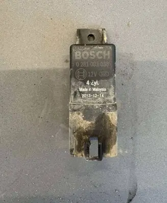 Volkswagen Crafter Glow plug pre-heat relay 0281003038