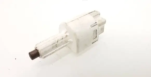 Suzuki Grand Vitara II Brake pedal sensor switch