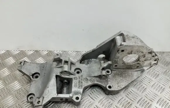 Volkswagen Tiguan Generator/alternator bracket 03L903143D