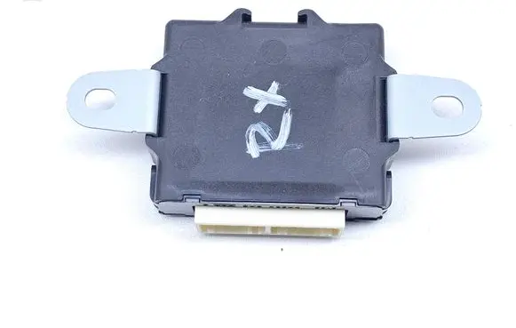 Lexus RX 450H Wing mirror control module 8943048100 615321000