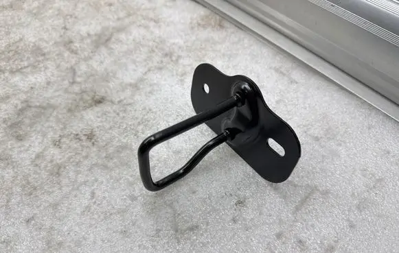 Tesla Model Y Engine bonnet/hood lock/latch loop/hook 194366500A 0925