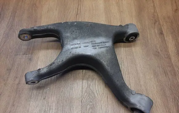 Porsche Macan (95B) Rear upper control arm/wishbone 8R0505311F