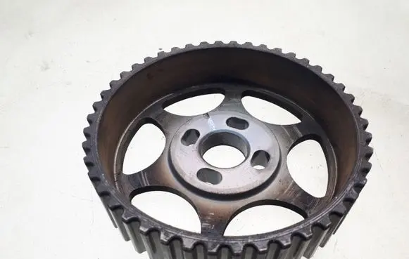 Volvo V70 Camshaft pulley/ VANOS 8631554