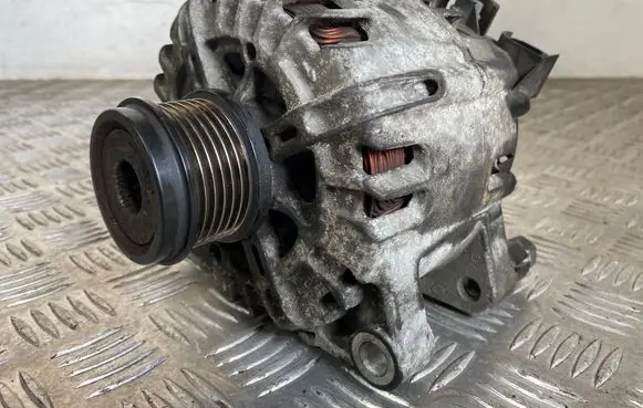 Ford C-MAX II Generator/alternator AV6N10300GC 30659390 111101513