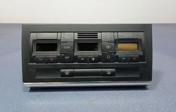 Audi A4 S4 B6 8E 8H Climate control unit 8E0820043AA