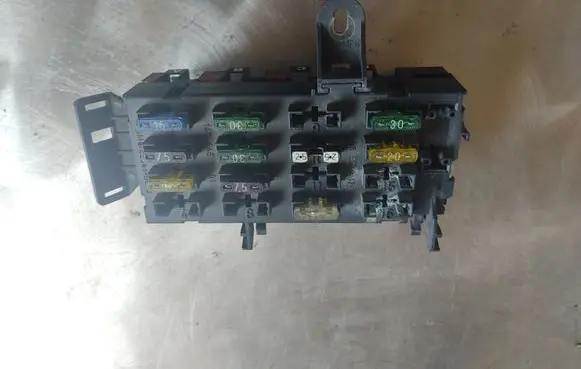 Mercedes-Benz S W140 Fuse module 1405450201 08554317 104414650