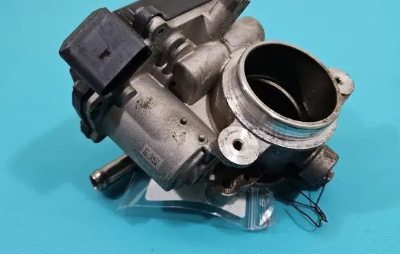 Seat Leon (5F) Throttle body valve 04L128063P IMPRK1518525