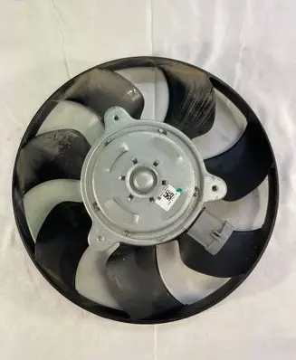 Opel Vivaro Electric radiator cooling fan 138230 271161341