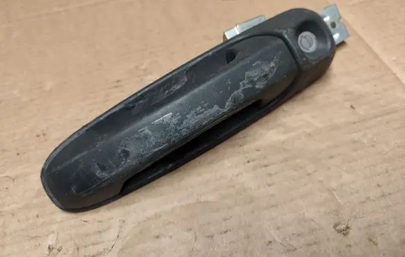 Jeep Cherokee III KJ Front door exterior handle 55360333AF